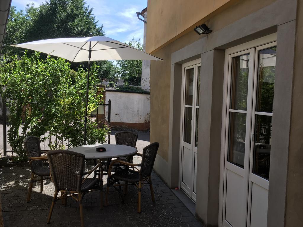 Ferienhaus Ausonius نيوماغين-دهرون المظهر الخارجي الصورة